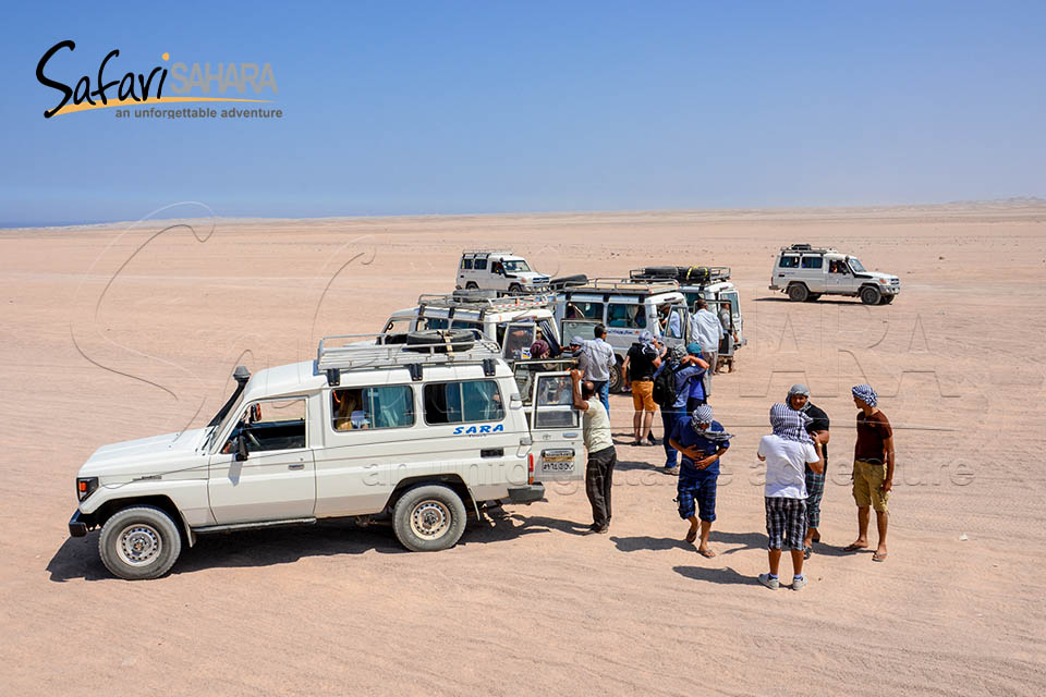 Aventure privée en jeep au parc du Sahara Hurghada